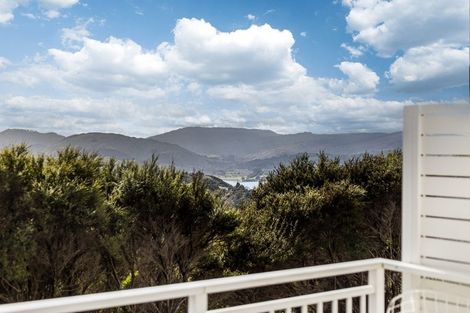 Photo of property in 5 Kohu Way, Whitby, Porirua, 5024