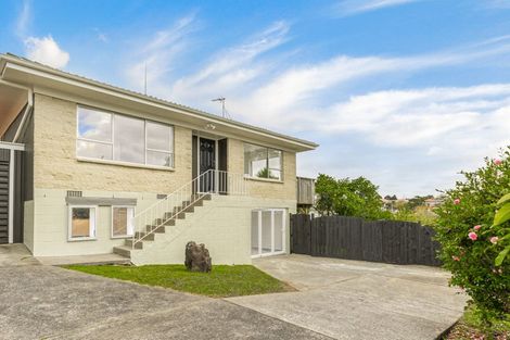 Photo of property in 12 Jenelin Road, Glendene, Auckland, 0602