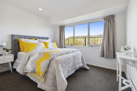 Photo of property in 3c Porchester Road, Papakura, 2110