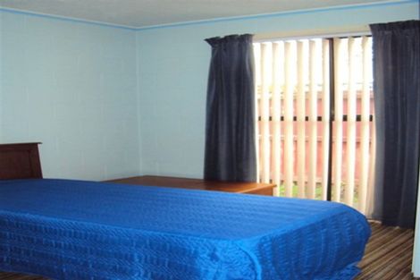 Photo of property in 122 Effingham Street, North New Brighton, Christchurch, 8083