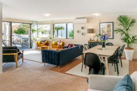 Photo of property in Highwic, 32u9 Hobson Street, Thorndon, Wellington, 6011