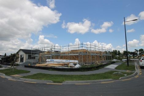Photo of property in 10 Castlepoint Avenue, Takanini, 2110