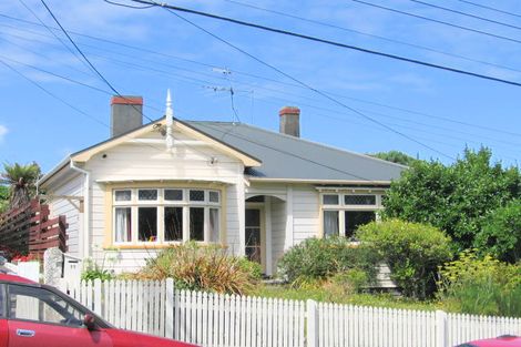 Photo of property in 77 Wright Street, Mount Cook, Wellington, 6021