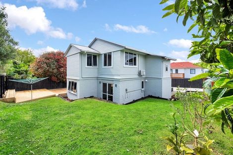 Photo of property in 52 Roberts Road, Te Atatu South, Auckland, 0610