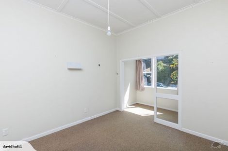 Photo of property in 61 Rolleston Street, Mount Cook, Wellington, 6021