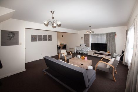 Photo of property in 62 Churton Drive, Churton Park, Wellington, 6037