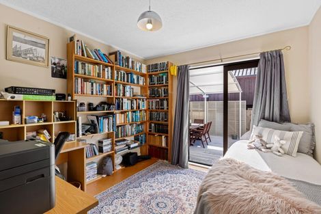 Photo of property in 20 Miraka Place, Birkenhead, Auckland, 0626