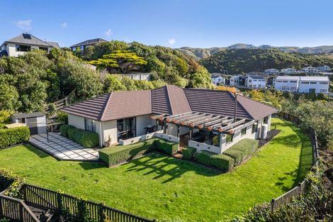 Photo of property in 91 Westchester Drive, Churton Park, Wellington, 6037