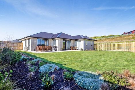 Photo of property in 32 Larlin Drive, Hawera, 4675