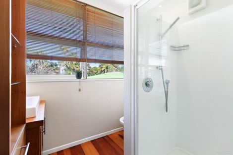 Photo of property in 43 Tirimoana Road, Te Atatu South, Auckland, 0602
