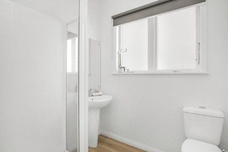 Photo of property in 52 Durham Crescent, Fairfield, Lower Hutt, 5011