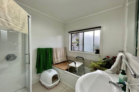 Photo of property in 2/166 Gloucester Street, Taradale, Napier, 4112