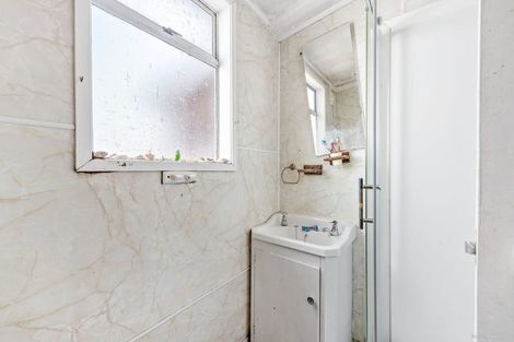 Photo of property in 15 Station Road, Takanini, 2112