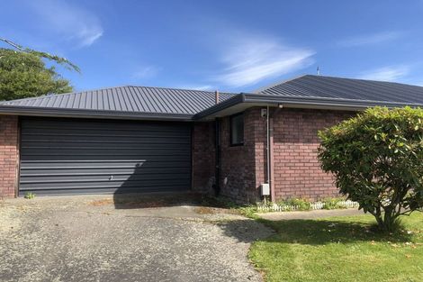 Photo of property in 2 Gainsborough Street, Hoon Hay, Christchurch, 8025