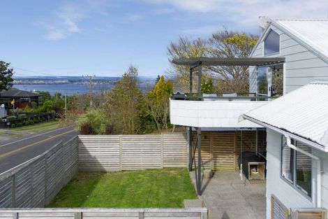 Photo of property in 742 Acacia Bay Road, Acacia Bay, Taupo, 3330