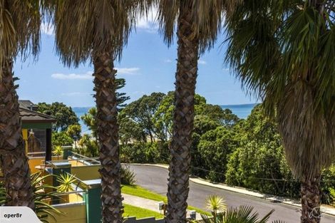 Photo of property in 46 Masterton Road, Rothesay Bay, Auckland, 0630