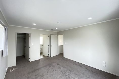 Photo of property in 2/34 Simmental Crescent, Somerville, Auckland, 2014