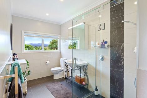 Photo of property in 30 Golf Road, Paraparaumu Beach, Paraparaumu, 5032