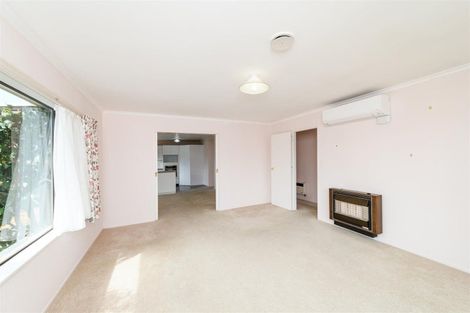 Photo of property in 1 Mcilwaine Place, Marton, 4710