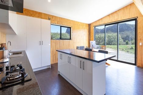 Photo of property in 102 Wharariki Road, Puponga, Collingwood, 7073