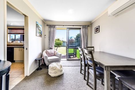 Photo of property in 5 Merlot Place, Rototuna, Hamilton, 3210