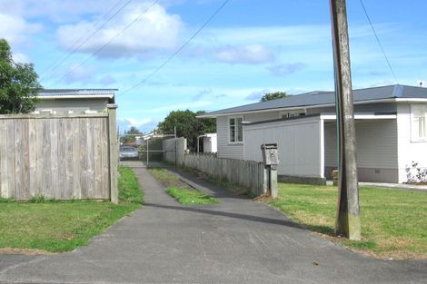 Photo of property in 16 Tawa Road, Te Atatu Peninsula, Auckland, 0610