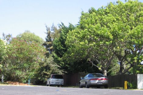 Photo of property in 2/47 Squirrel Lane, Browns Bay, Auckland, 0630