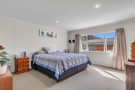 Photo of property in 10 Moonraker Place, Whitby, Porirua, 5024
