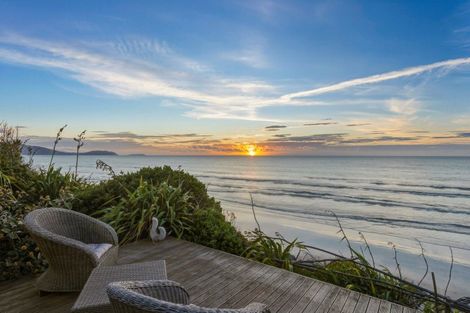 Photo of property in 60 The Esplanade, Raumati South, Paraparaumu, 5032