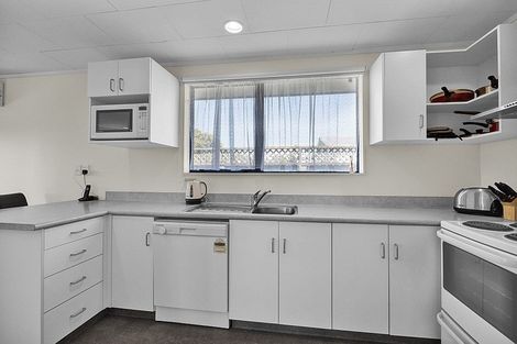 Photo of property in 24 Tawa Street, Hawera, 4610