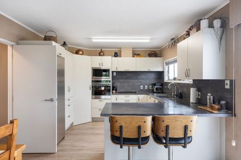 Photo of property in 118 Sandspit Road, Waiuku, 2123
