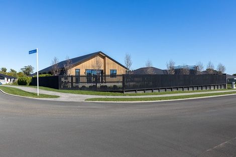 Photo of property in 29 Honeyfield Drive, Whalers Gate, New Plymouth, 4310