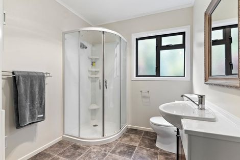 Photo of property in 38 Montgomery Avenue, Karori, Wellington, 6012