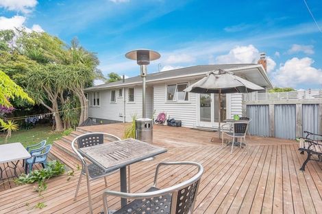 Photo of property in 106 Lincoln Road, Henderson, Auckland, 0610