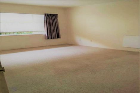 Photo of property in 1/9 Travers Place, Northpark, Auckland, 2013