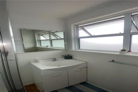 Photo of property in 34 Beauzami Crescent, Ascot Park, Porirua, 5024