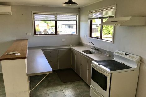 Photo of property in 4 Frickleton Street, Taradale, Napier, 4112