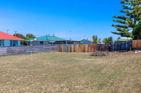 Photo of property in 9 Laird Street, Castlecliff, Wanganui, 4501