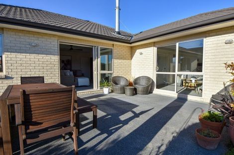 Photo of property in 50 Armstrong Avenue, Carterton, 5713
