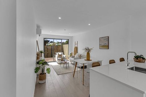 Photo of property in 135 Lincoln Road, Addington, Christchurch, 8024