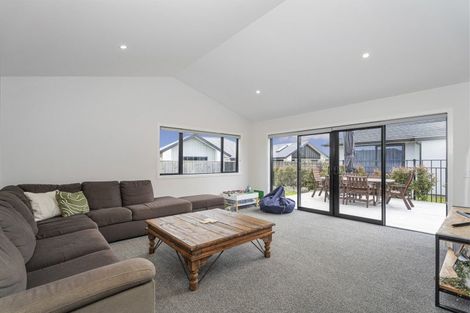 Photo of property in 4 Ngaroma Crescent, Whitianga, 3510