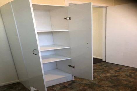 Photo of property in Shakespeare Flats, 8/48 Merton Street, Trentham, Upper Hutt, 5018