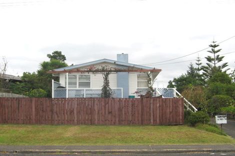Photo of property in 1/70 Seaview Road, Glenfield, Auckland, 0629
