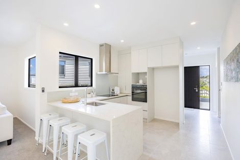Photo of property in 6d Pax Avenue, Forrest Hill, Auckland, 0620