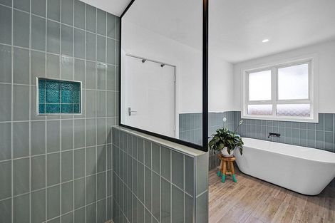 Photo of property in 93 Waihi Road, Hawera, 4610