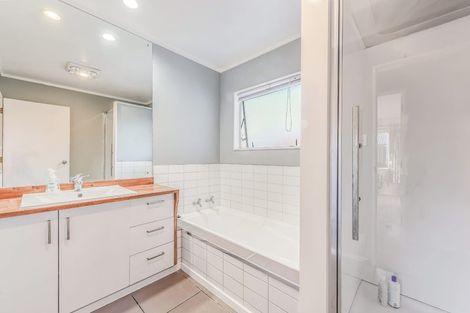 Photo of property in 27 Arbor-lea Avenue, Richmond, 7020