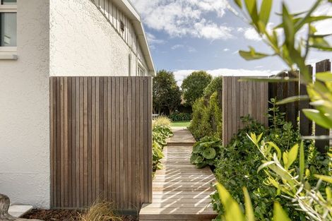 Photo of property in 13 Tupaea Place, Otumoetai, Tauranga, 3110