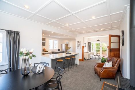 Photo of property in 136 Heretaunga Street, Palmerston North, 4414