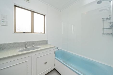 Photo of property in 8 Matai Place, Hawera, 4610