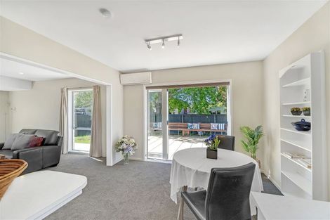 Photo of property in 70 Cutts Road, Russley, Christchurch, 8042